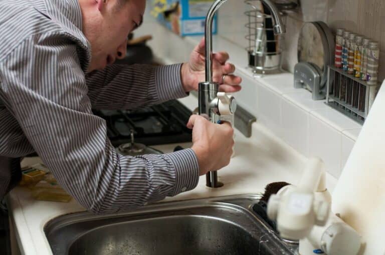 plumber 228010 1280 1 768x510