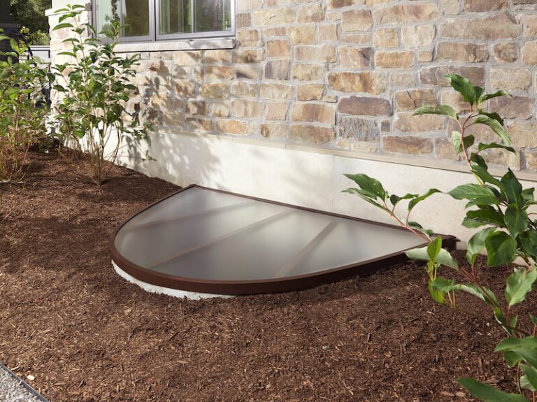 Egress ExteriorCovered 768x575