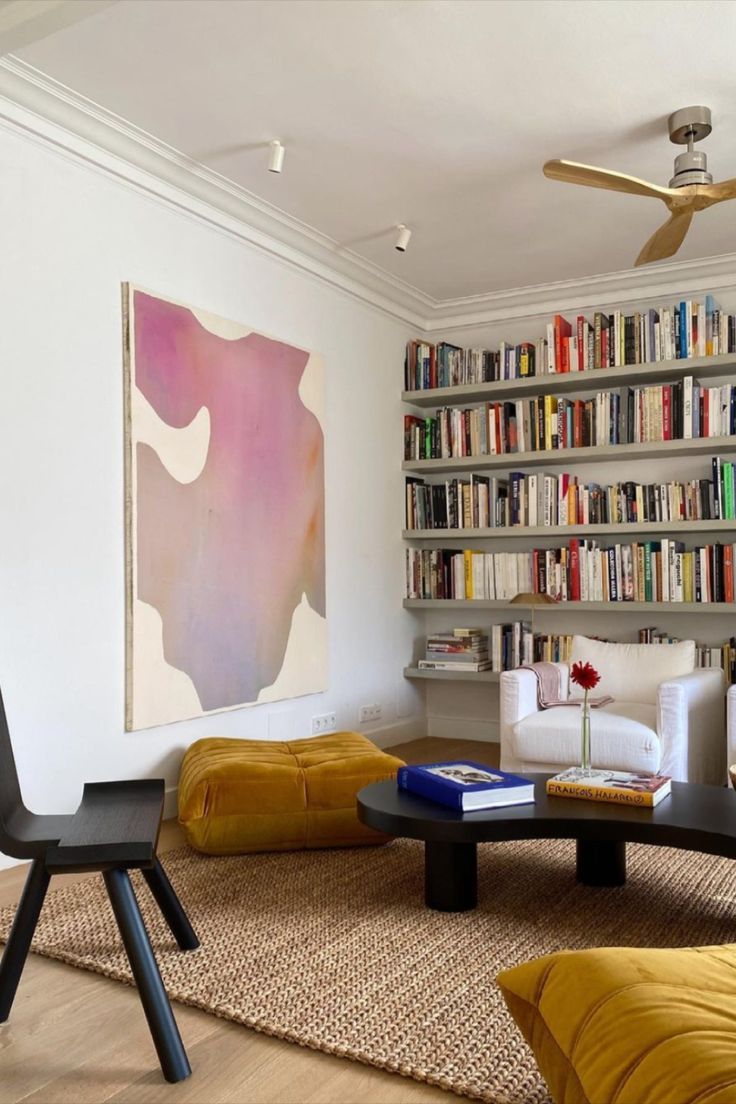 Private apartment in Barcelona captured by Juan Moreno Lopez Calull